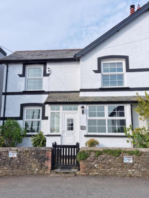 Cottage, walk to Peppercombe beach & SW Coast Path